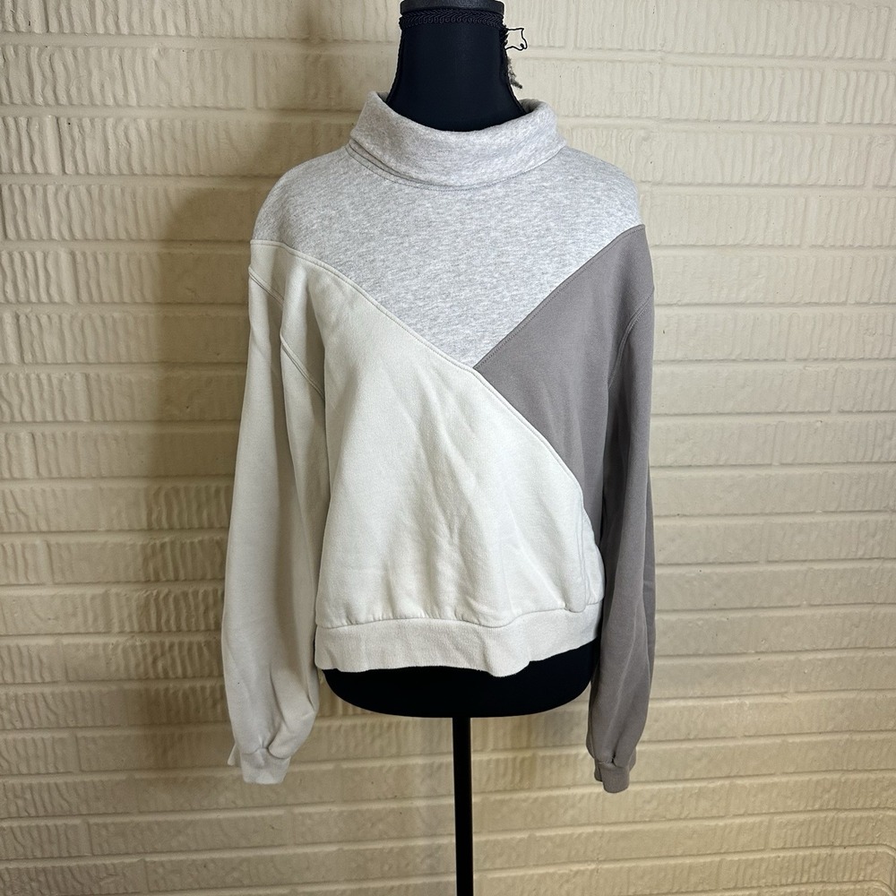 Abercrombie & Fitch Cowl Neck Colorblock‎ Sweatshirt Size M Trendy Cropped
